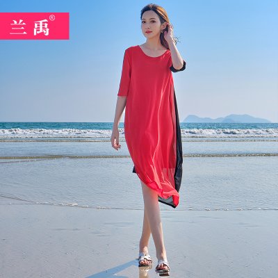 红色雪纺度假连衣裙女夏2022新款过膝宽松中长款显瘦三亚沙滩长裙