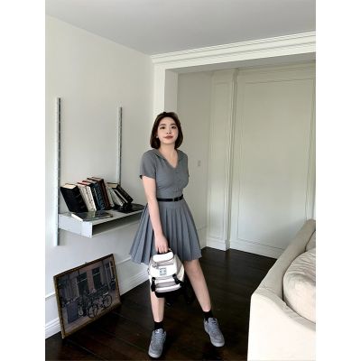 大面菁微胖定制翻领收腰百褶连衣裙女胖mm大码遮肚子显瘦气质短裙
