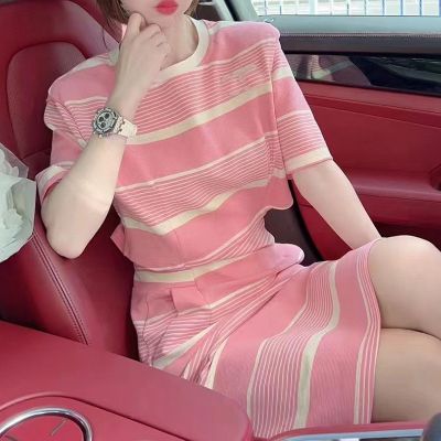 欧货条纹连衣裙女2023夏季新款女装设计感洋气减龄收腰显瘦短裙子